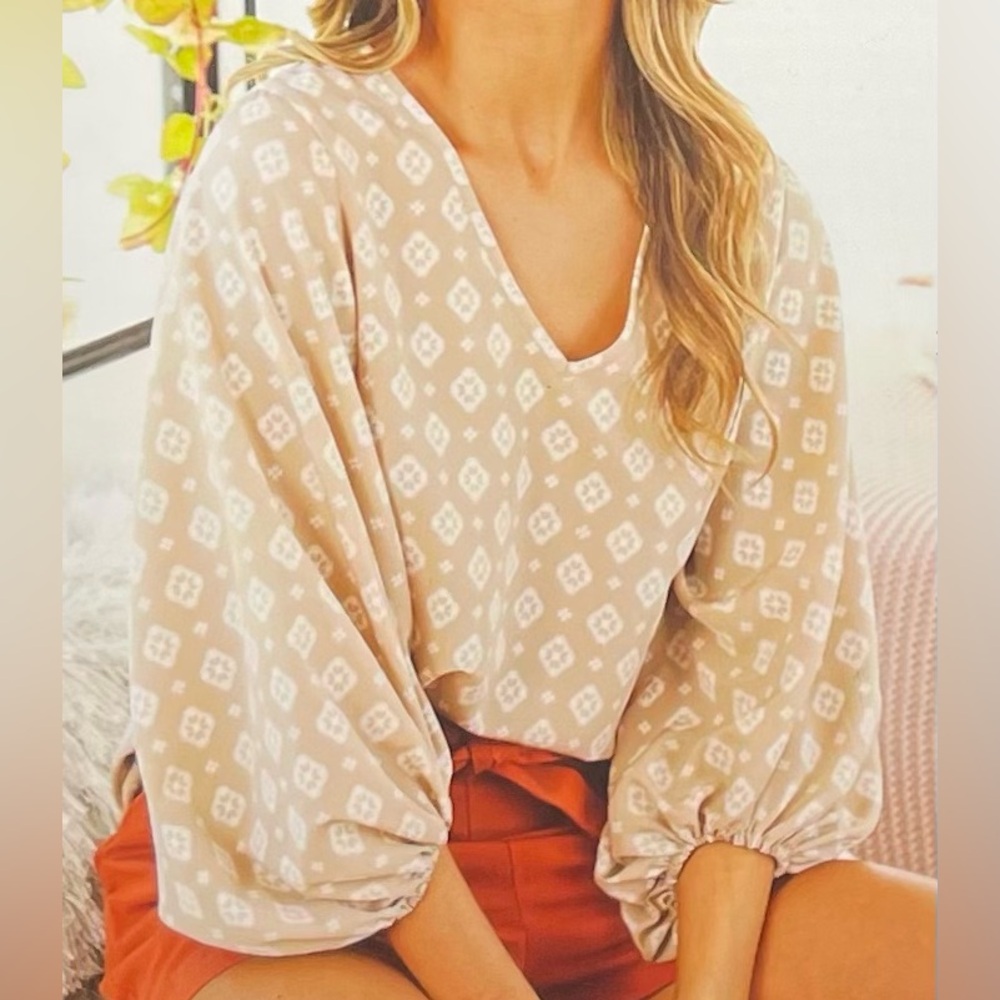 Vine & Love Beige Patterned Blouse